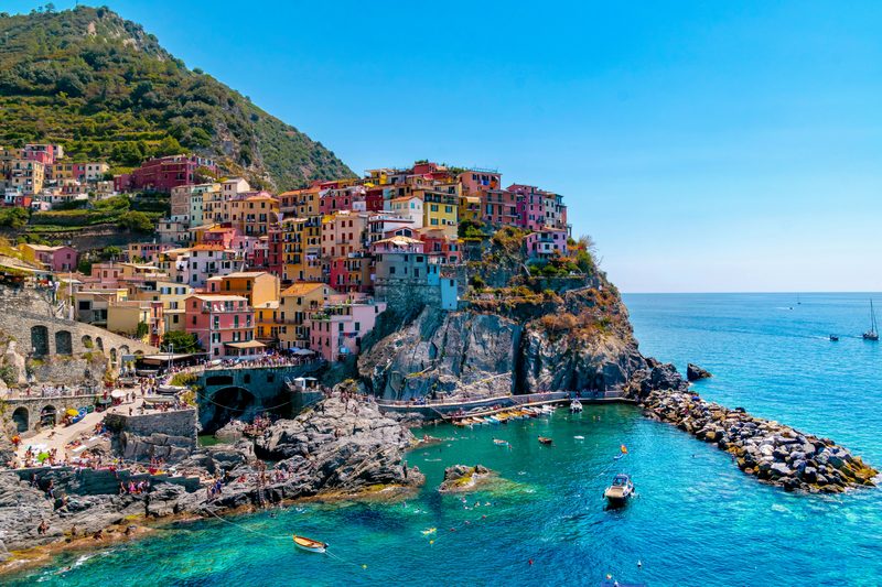 Colourful clifftop village in Cinque Terre, Italy overlooking the sea
